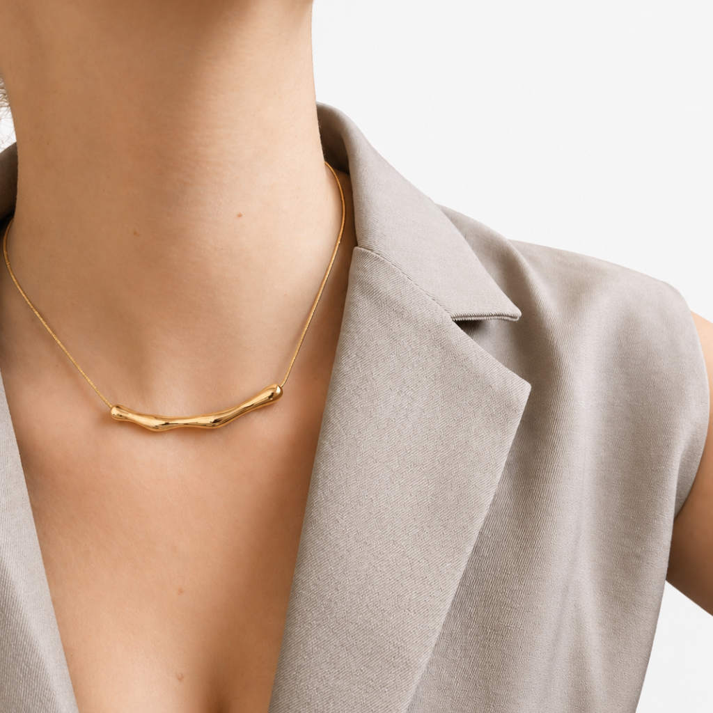 Colar Enia em aço inoxidável com banho de ouro 18k