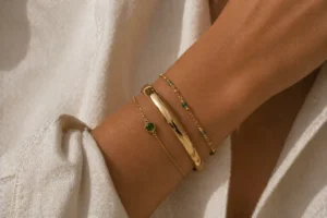 pulseiras no look com paleta coerente