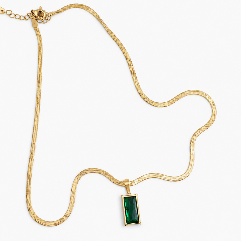 Colar Aven em aço inoxidavel 316L e banho de ouro 18k